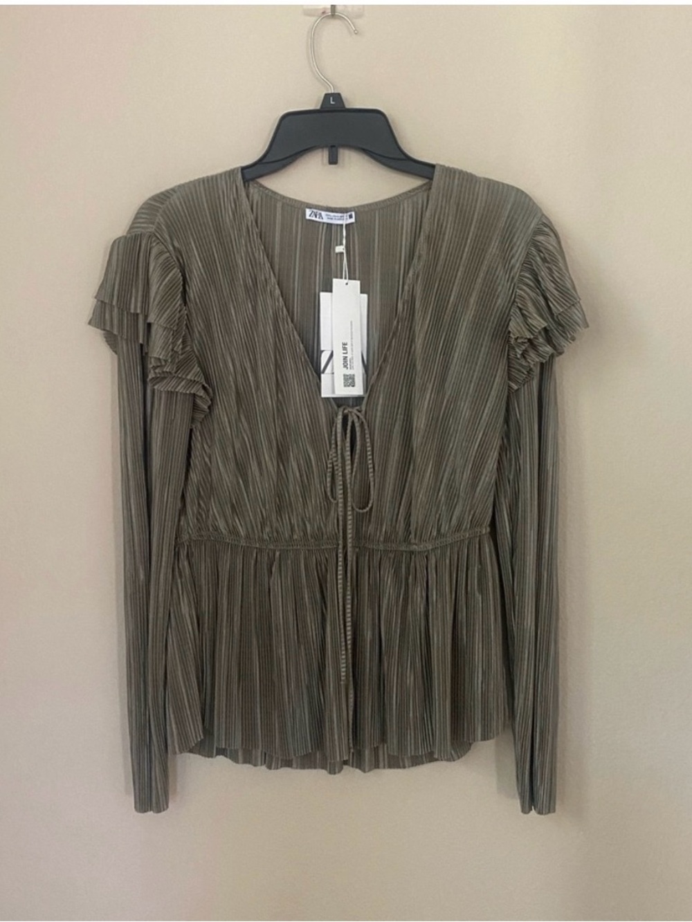 Zara Green Metallic Pleated Peplum Top | Ruffle Sleeves | NWT | Size: L
